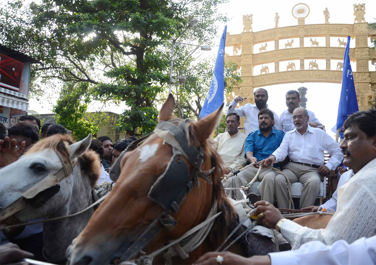 RPI PRESIDENT RAMDAS ATHAWALE IN RALLY  AT DADAR CHATIYA BHOOMI