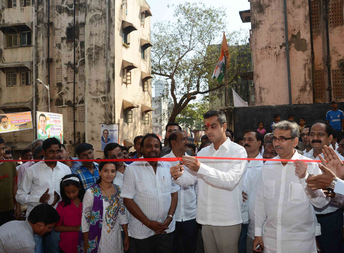 UNION MINISTER & MP.MILIND DEORA IN SOUTH MUMBAI TO INAUGURATE THE COMPLETED WORK FROM HIS MP FUND.