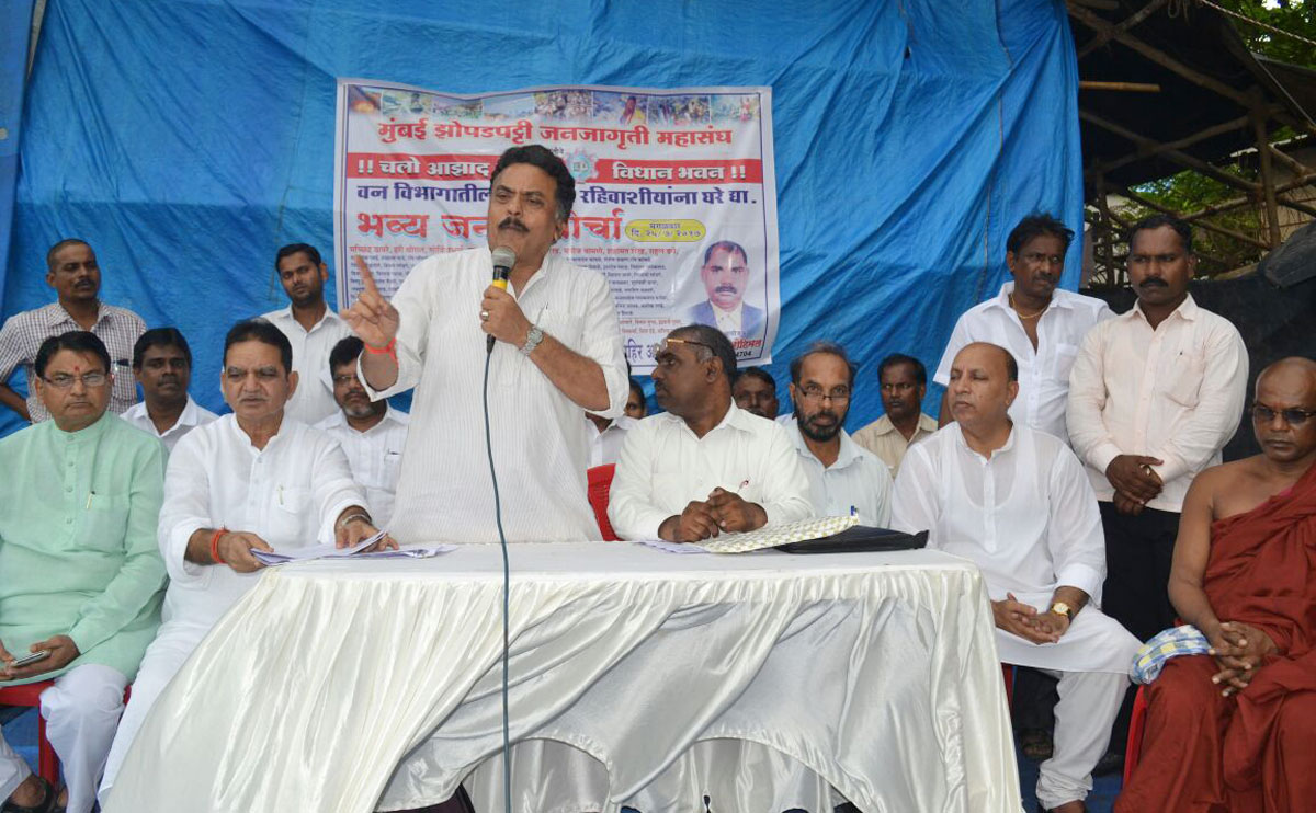 Mumbai Congress President during Protest at Azad Maidan.