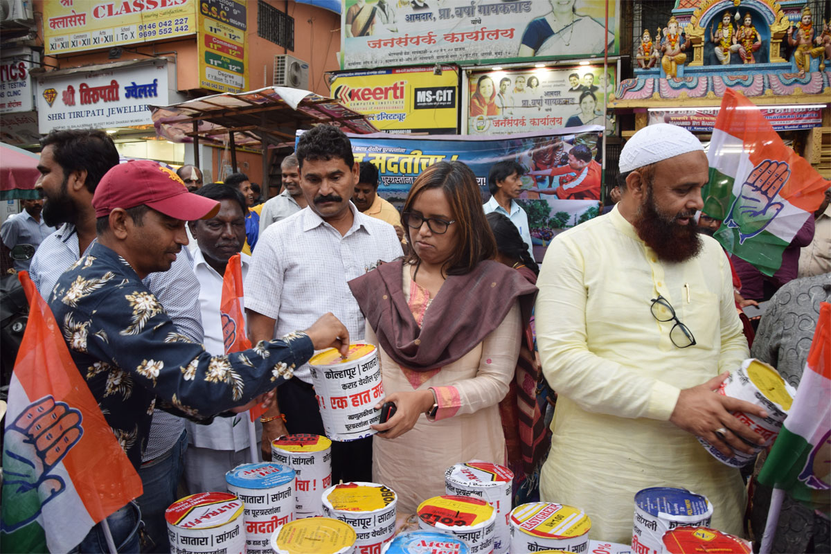 Dharavi Assembly MLA Varshatai Gaikwad Collecting Relief  Fund for Sangli- Kolhapur Flood Victims.