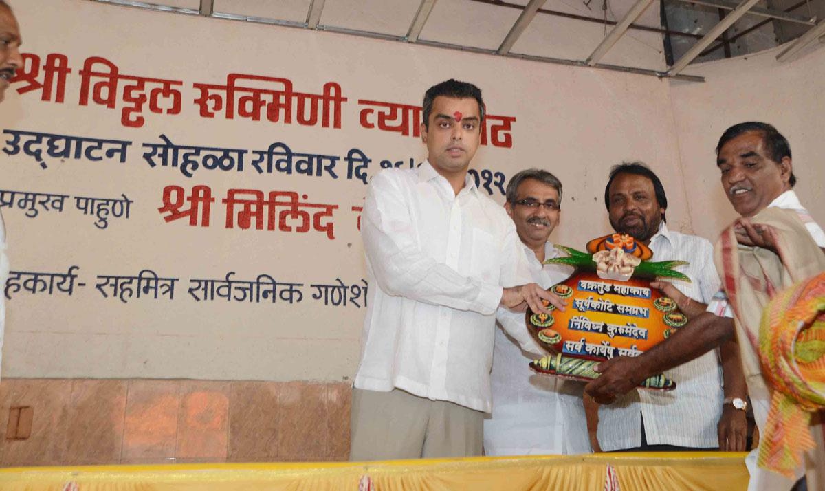 UNION MINISTER & MP.MILIND DEORA IN SOUTH MUMBAI TO INAUGURATE THE COMPLETED WORK FROM HIS MP FUND.