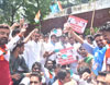 Mumbai Youth Congress & Mumbai NSUI " Bheek Mango Andolan " Begging the University to Declare Results of the Students. Mumbai Youth Congress & Mumbai NSUI " Bheek Mango Andolan " Begging the University to Declare Results of the Students.