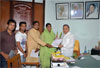 HEENA VIJAY KANOJIA PRESIDENT NSUI MUMBAI CITY MEETS EDUCATION MINISTER RAJENDRA DARDA AT JAWHAR BAL BHAVAN MARINE LINES.