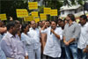 Mumbai Congress Hawkers Morcha at Juhu Police Station. Mumbai Congress Hawkers Morcha at Juhu Police Station.