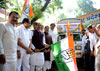 MPCC PRESIDENT MANIKRAO THAKRE FLAG OFF 20 LAKH SIGNATURES CAMPAIGN MAHARASHTRA FARMER IN SUPPORT OF DECISION OF FDI IN RETHAIL BY UPA GOVERNMENT.