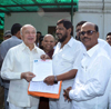 RPI PRESIDENT RAMDAS ATHAWALE MEETS HOME MINISTER OF INDIA SUSHILKUMAR SHINDE AT NEW DELHI. RPI PRESIDENT RAMDAS ATHAWALE MEETS HOME MINISTER OF INDIA SUSHILKUMAR SHINDE AT NEW DELHI.