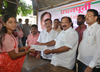 MLA KALIDAS KOLAMBKAR AT NAIGAON OFFICE. MLA KALIDAS KOLAMBKAR AT NAIGAON OFFICE.
