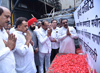LOP Radhakrishna Vikhe Patil & Mumbai Congress President Sanjay Nirupam Paying Shradhanjali to Fire Victims at Kamla Mill Compound.