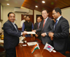 SOUTH KOREA DELEGATES MINISTER NARAYANRAO RANE AT NYANESHWARI. SOUTH KOREA DELEGATES MINISTER NARAYANRAO RANE AT NYANESHWARI.