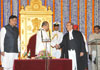 CHIEF JUSTICE OF BOMBAY HIGH COURT JUSTICE MOHIT SHAH,GOVERNOR OF MAHARASHTRA K. SHANKARANARAYANAN & CHIEF MINISTER PRITHVIRAJ CHAVAN, AT RAJ BHAVAN. CHIEF JUSTICE OF BOMBAY HIGH COURT JUSTICE MOHIT SHAH,GOVERNOR OF MAHARASHTRA K. SHANKARANARAYANAN & CHIEF MINISTER PRITHVIRAJ CHAVAN, AT RAJ BHAVAN.