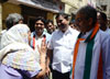 MLA AMIN PATEL & MUNICIPAL CORPORATER MANOJ JAMSUTKAR ON ROUND AT NAGPADA.