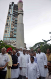 LEADER'S PAYING TRIBUTE TO "KRANTI STAMBHA" ON THE OCCASION "KRANTI DIN" AT GOWALIA TANK AUGUST KRANTI MAIDAN IN MUMBAI.