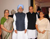 PRIME MINISTER MANMOHAN SINGH & GOVERNOR K.SANKARNARAYANAN AT RAJBHAVAN.