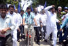 RPI PRESIDENT RAMDAS ATHAWALE PROTEST AGAINST DIESEL PRICE AT BANDRA. RPI PRESIDENT RAMDAS ATHAWALE PROTEST AGAINST DIESEL PRICE AT BANDRA.