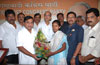 HOME MINISTER R.R.PATIL FELICITATED POOR ALKA SARODE ON SHOWING HER HONESTY AT NCP BHAVAN NARIMAN POINT. HOME MINISTER R.R.PATIL FELICITATED POOR ALKA SARODE ON SHOWING HER HONESTY AT NCP BHAVAN NARIMAN POINT.