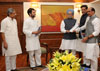 CHIEF MINISTER PRITHVIRAJ CHAVAN & MPCC PRESIDNT MANIKRAO THAKRE MEETS PRIME MINISTER DR.MANMOHAN SINGH AT NEW DELHI.