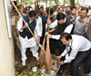 Chief Minister Devendra Fadnavis & Super Star Amitabh Bachchan during " MAHA CLEANATHON " Abhiyaan at Sir J.J.Hospital.