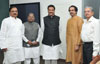 CHIEF MINISTER PRITHVIRAJ CHAVAN & SHIVSENA WORKING PRESIDENT UDHAVJI THAKAREY AT VARSHA.