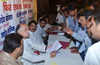 M.P.& EX UNIUON MINISTER GURUDAS KAMAT JANSAMPARK ABHIYAAN AT VILE PARLE & ANDHERI.