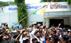 Congress Party Leaders & Party Workers gathered at Mumbai Congress Rajiv Gandhi Bhavan Requesting Gurudas Kamat to withdraw his Resignation.