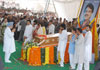 TRIBUTE TO UNION MINISTER & EX.CHIEF MINISTER VILASRAO DESHMUKH ON HIS FUNERAL AT LATUR. TRIBUTE TO UNION MINISTER & EX.CHIEF MINISTER VILASRAO DESHMUKH ON HIS FUNERAL AT LATUR.