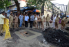 MNS LEADER SANJAY NAIK WITH BMC WORKERS AT MAZAGAON. MNS LEADER SANJAY NAIK WITH BMC WORKERS AT MAZAGAON.